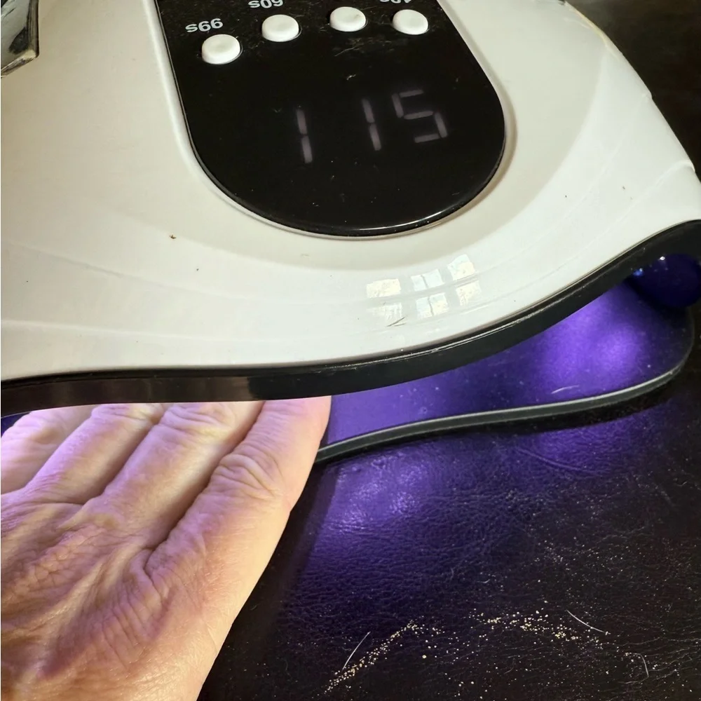 SUNUV White and Purple LED Nail Lamp - Picture 3 of 3